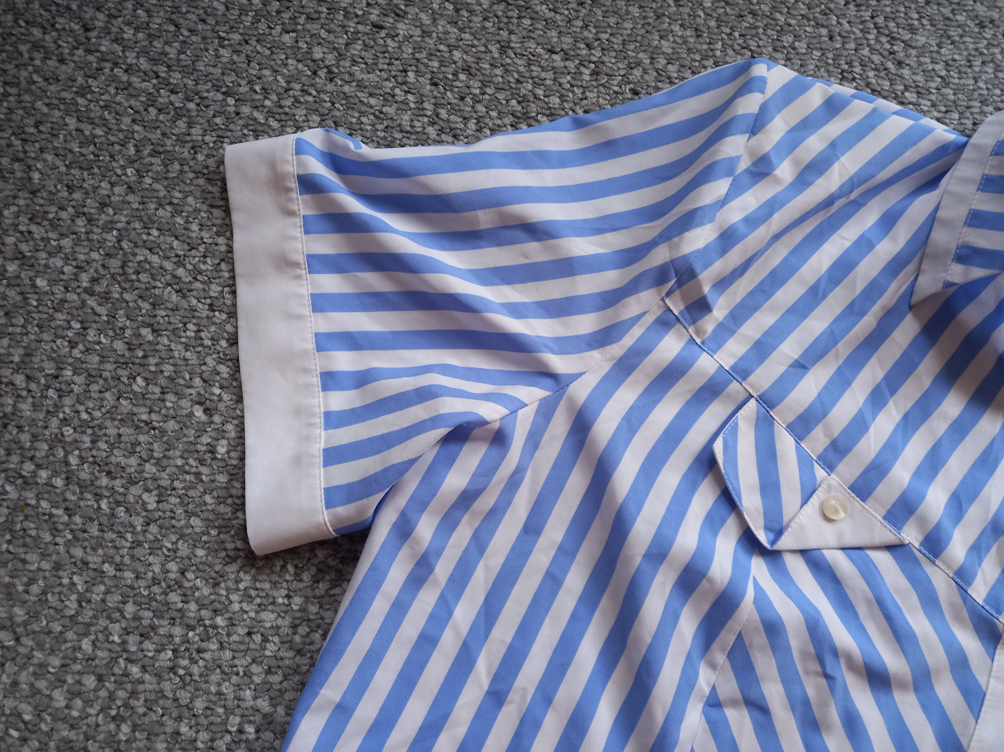 Klassische Damen Bluse Kurzarm Größe 50 in Staßfurt  (Sachsen-Anhalt)