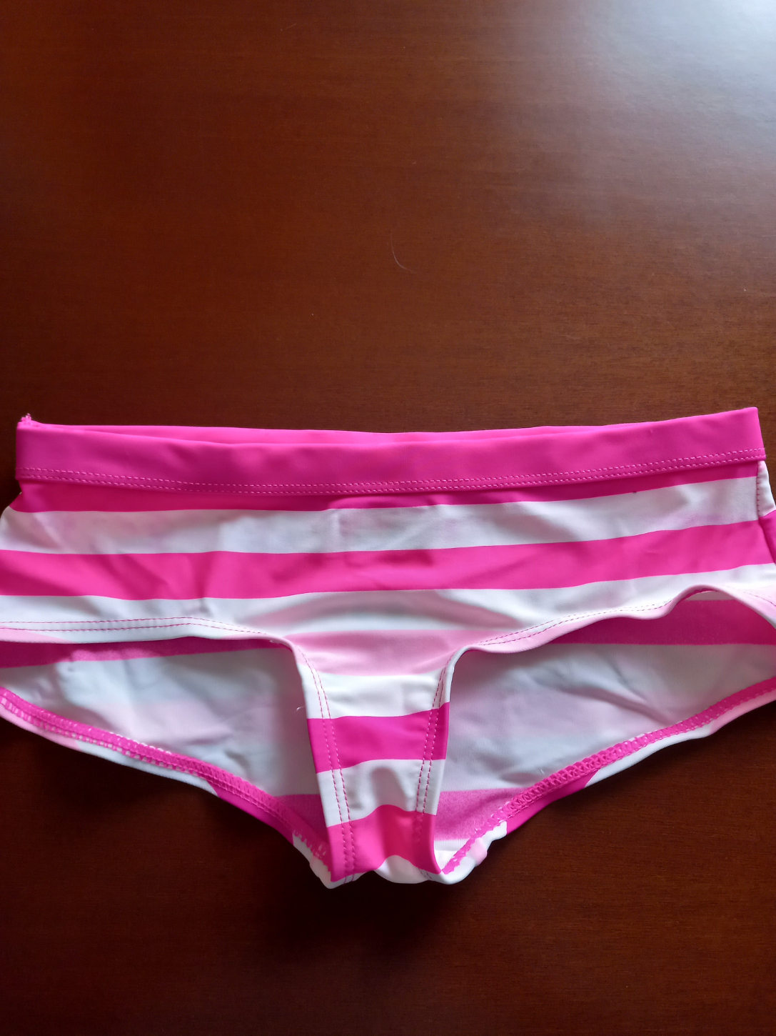 Mädchen Bikini, rosa-weiß gestreift, Größe 134/140, Top Zustand in 39446 Staßfurt (Sachsen-Anhalt)