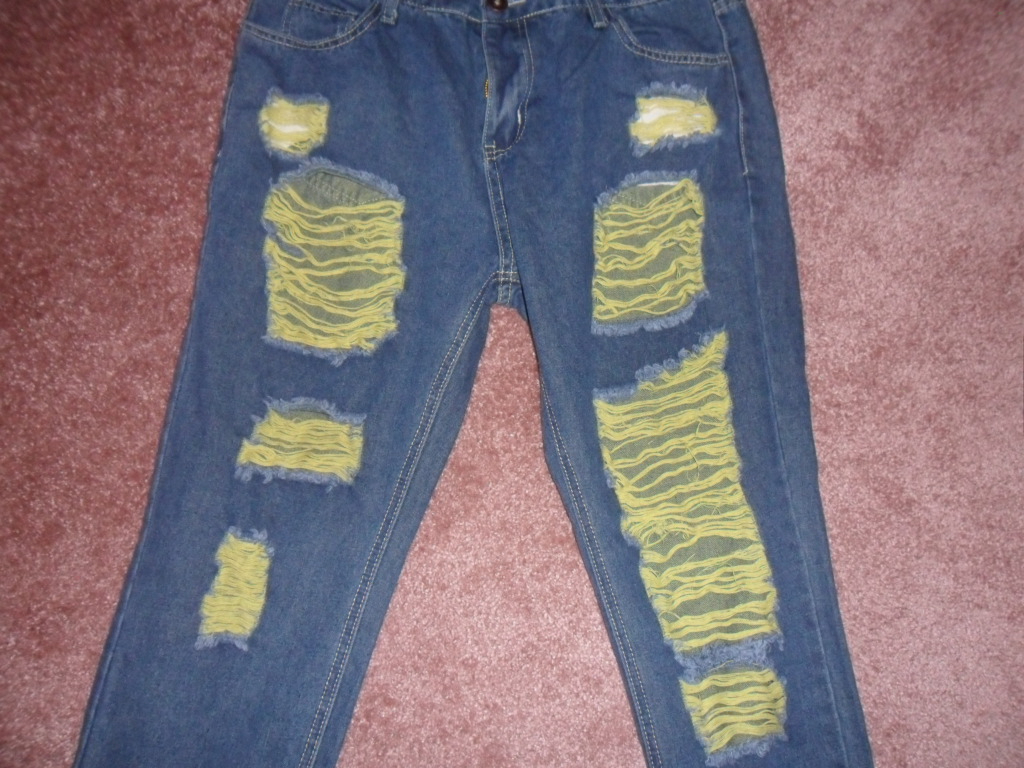 Damen Jeans in Blau im Destroyed Look, Größe XL in 39446 Staßfurt (Sachsen-Anhalt)