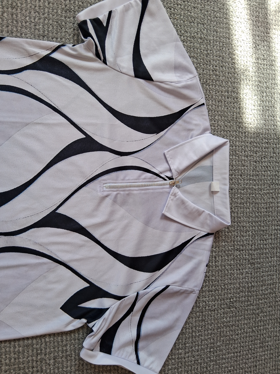 2 Herren T-shirts im Set Größe M und L in 39446 Staßfurt (Sachsen-Anhalt)